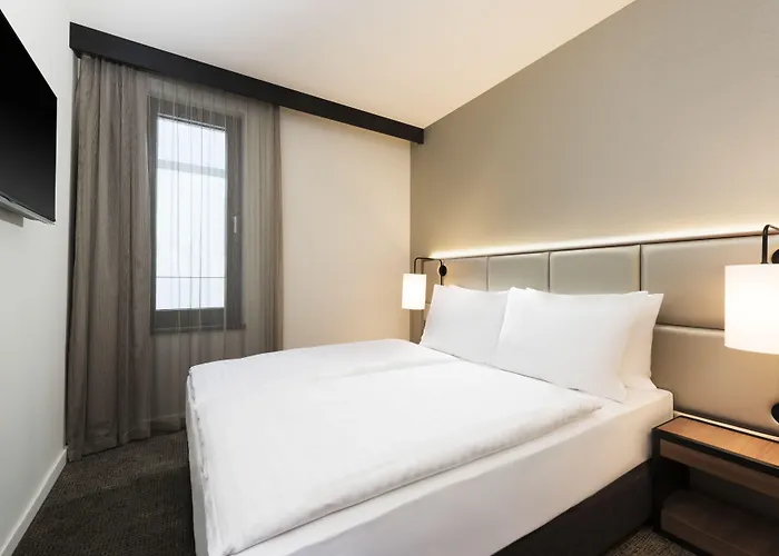 Adina Frankfurt Aparthotel 4*