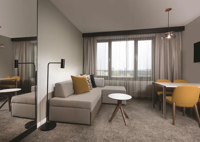 Adina Frankfurt Aparthotel 4*