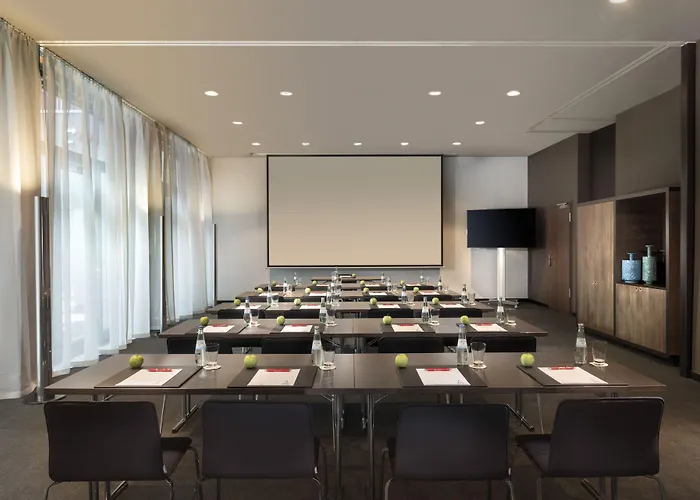 Adina Frankfurt 4*